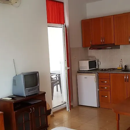 Elit 2 Self-catered One Bedroom Апартаменты Солнечный берег